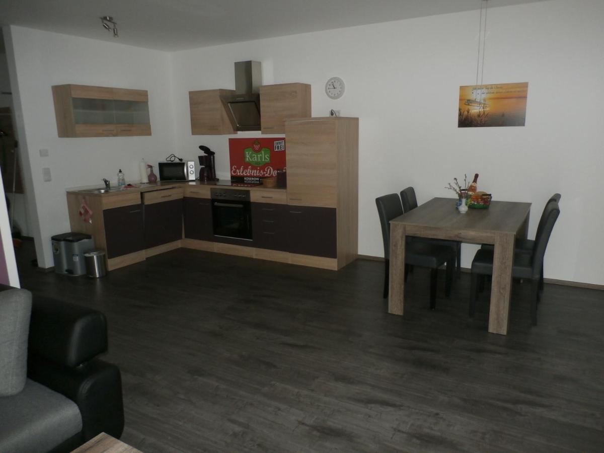 Ferienwohnung Am Seglerhafen Peenemunde Ngoại thất bức ảnh